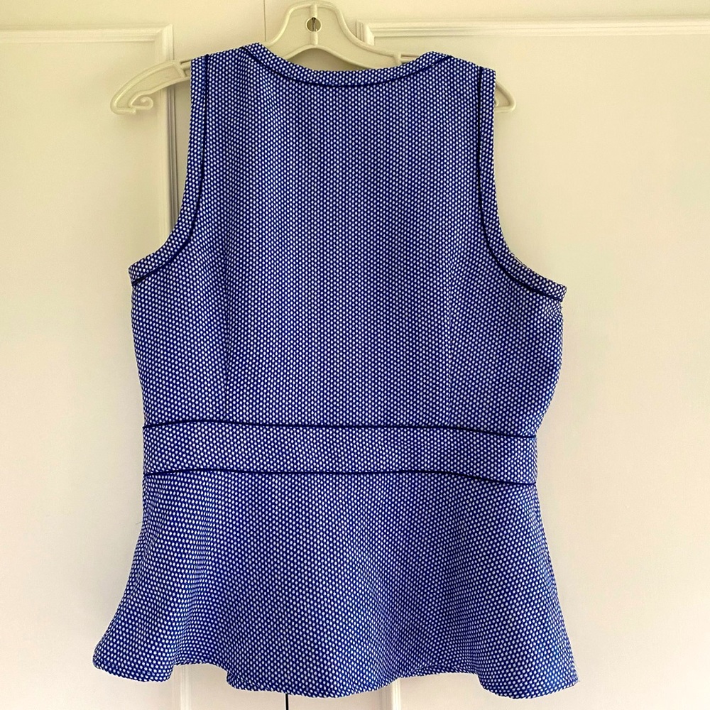 Classy Banana Republic peplum top - Picture 2 of 2